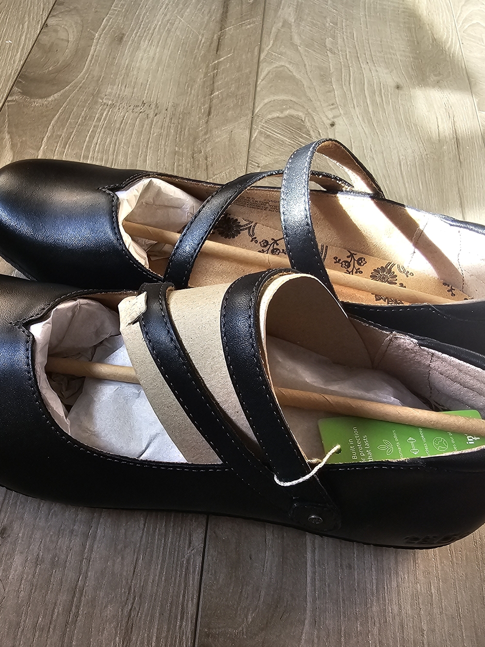 Taos Footwear Women's Casual Shoes / Banter - Picture 4 of 7